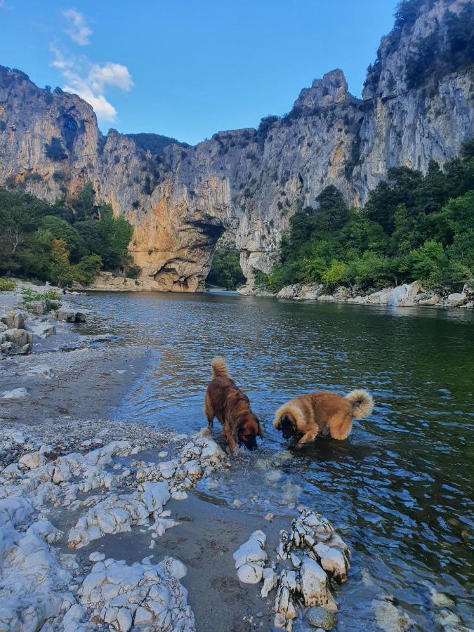 Lou Visetto A Vallon-Pont-dʼArc Екстериор снимка